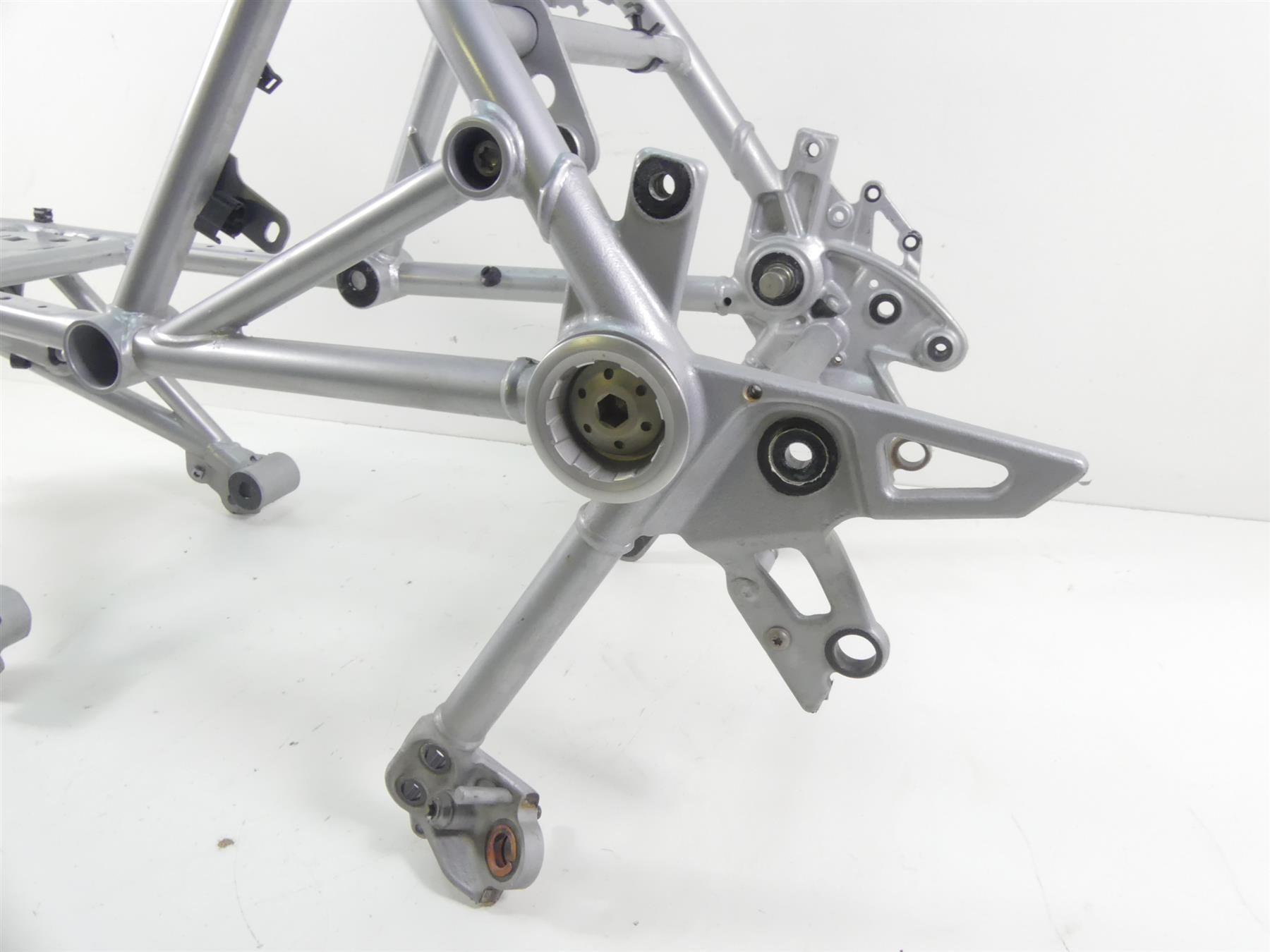 2015 BMW R1200RT K52 Straight Main Frame Chassis - Slvg 46518550716 {{ shop.shopifyCountryName }} - Mototech271