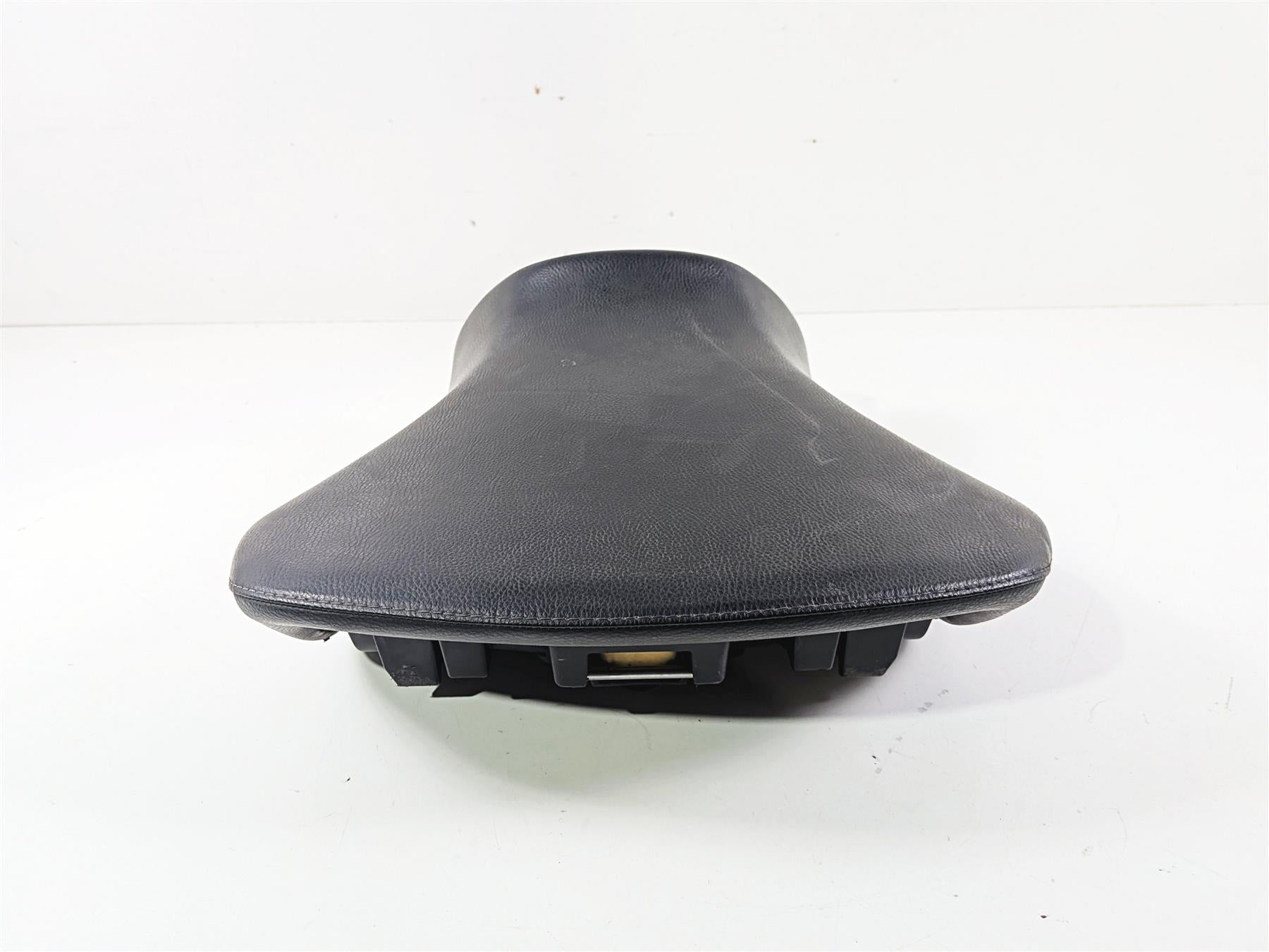2016 BMW R1200RT RT RTW K52 Front Seat Saddle Heated Black 52538544784 {{ shop.shopifyCountryName }} - Mototech271