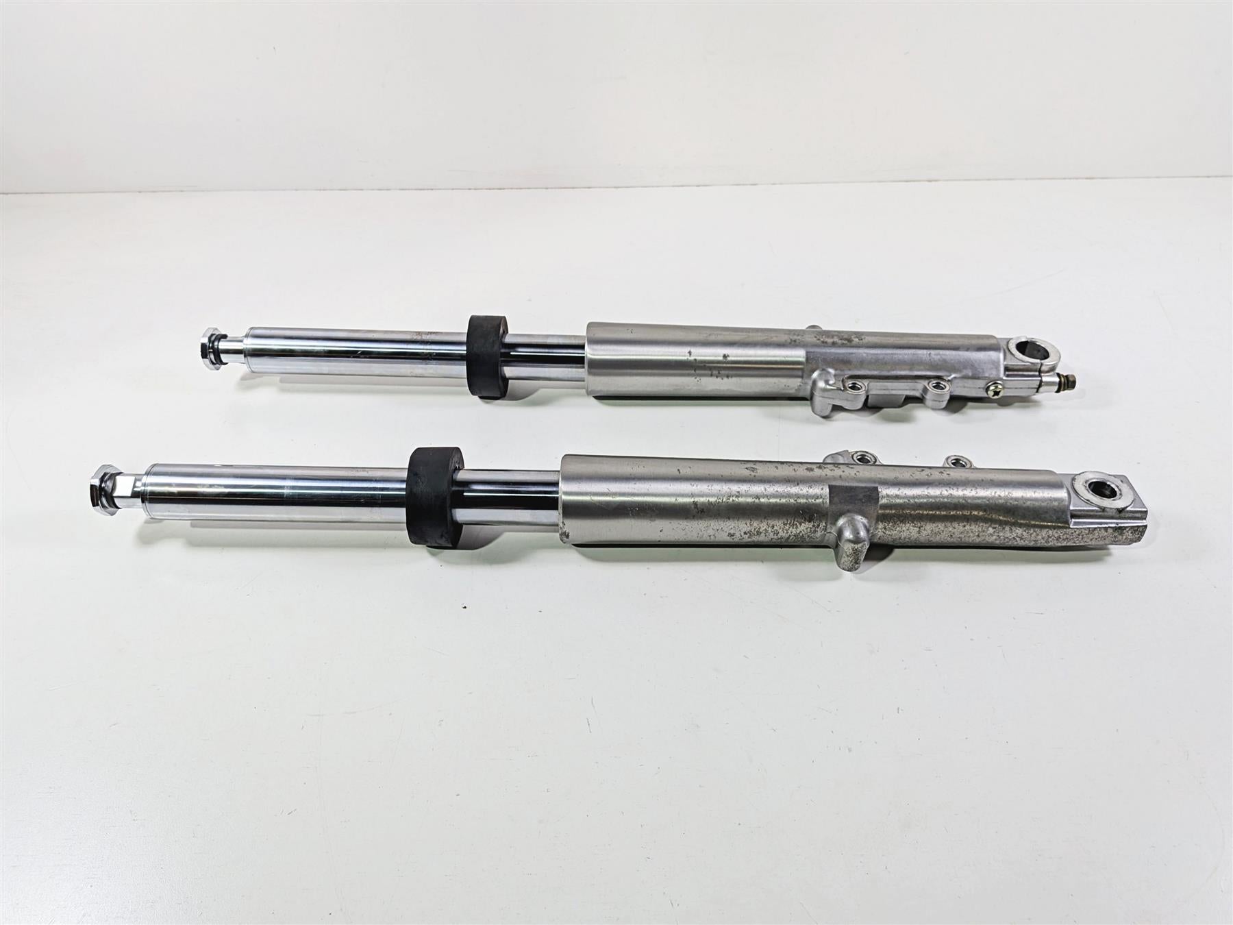 2004 Harley Touring FLTRI Road Glide Straight 41mm Front Fork Legs 46495-02A-Mototech271