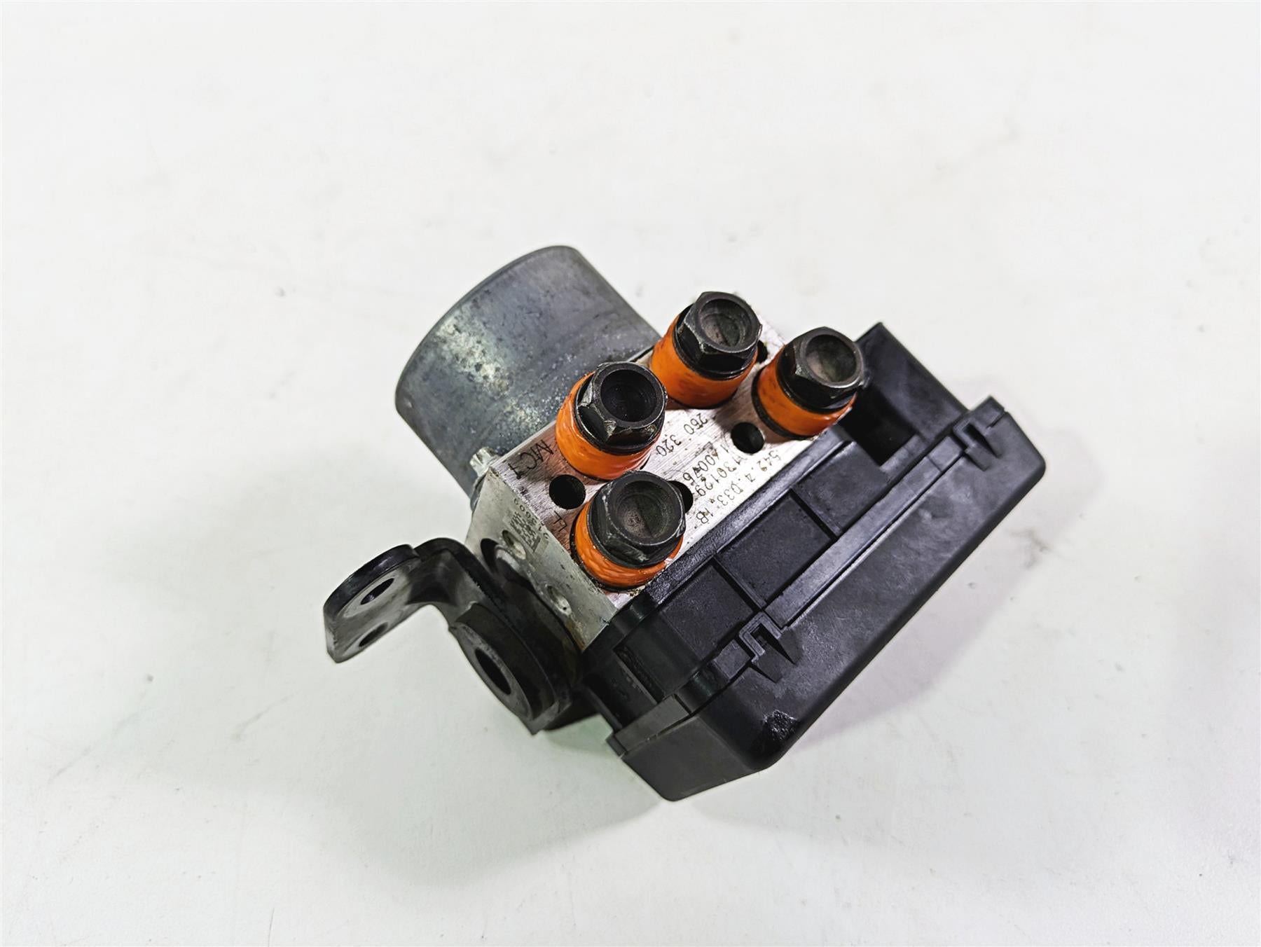 2013 Ducati Hyperstrada 821 Abs Brake Pump Module Unit 54240401A {{ shop.shopifyCountryName }} - Mototech271