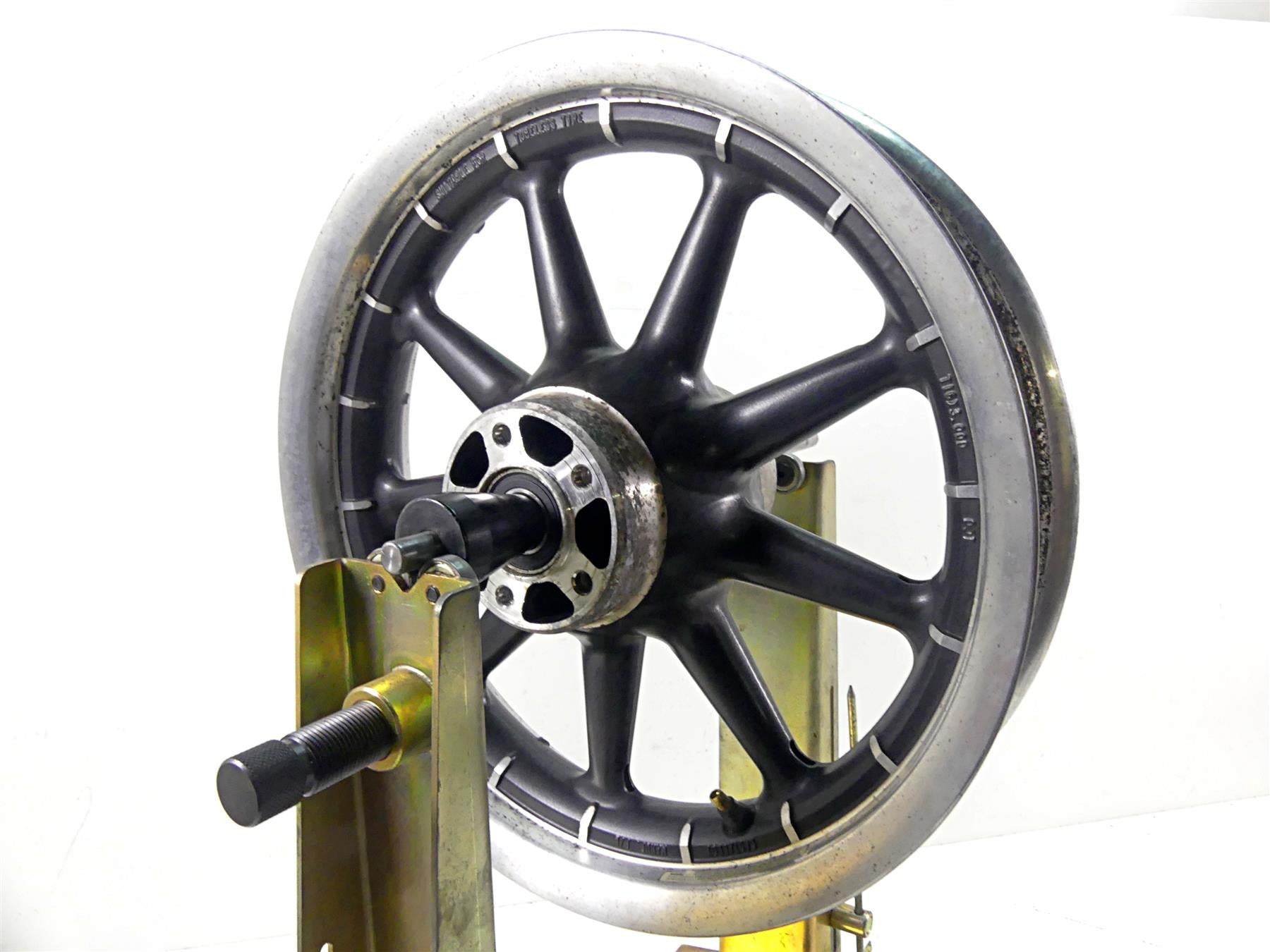 2004 Harley Touring FLHTCUI Electra Glide Rear Wheel Rim 16x3 43402-00B {{ shop.shopifyCountryName }} - Mototech271