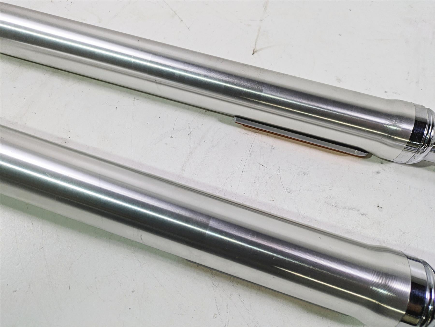 2006 Harley VRSCR Street V-Rod Front Fork Leg Set Straight 46774-06 46775-06 {{ shop.shopifyCountryName }} - Mototech271