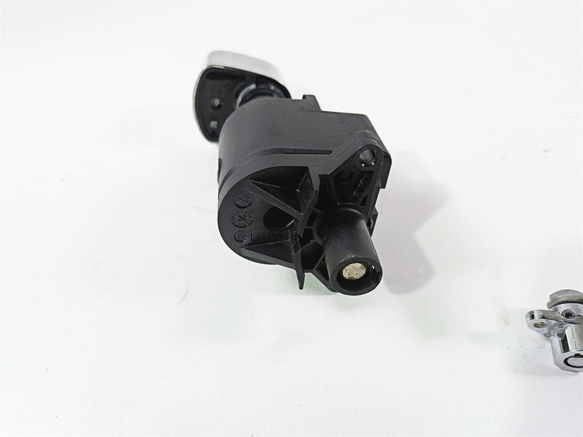 2009 Harley Touring FLHX Street Glide Ignition Switch Key Lock Set 71572-06 {{ shop.shopifyCountryName }} - Mototech271