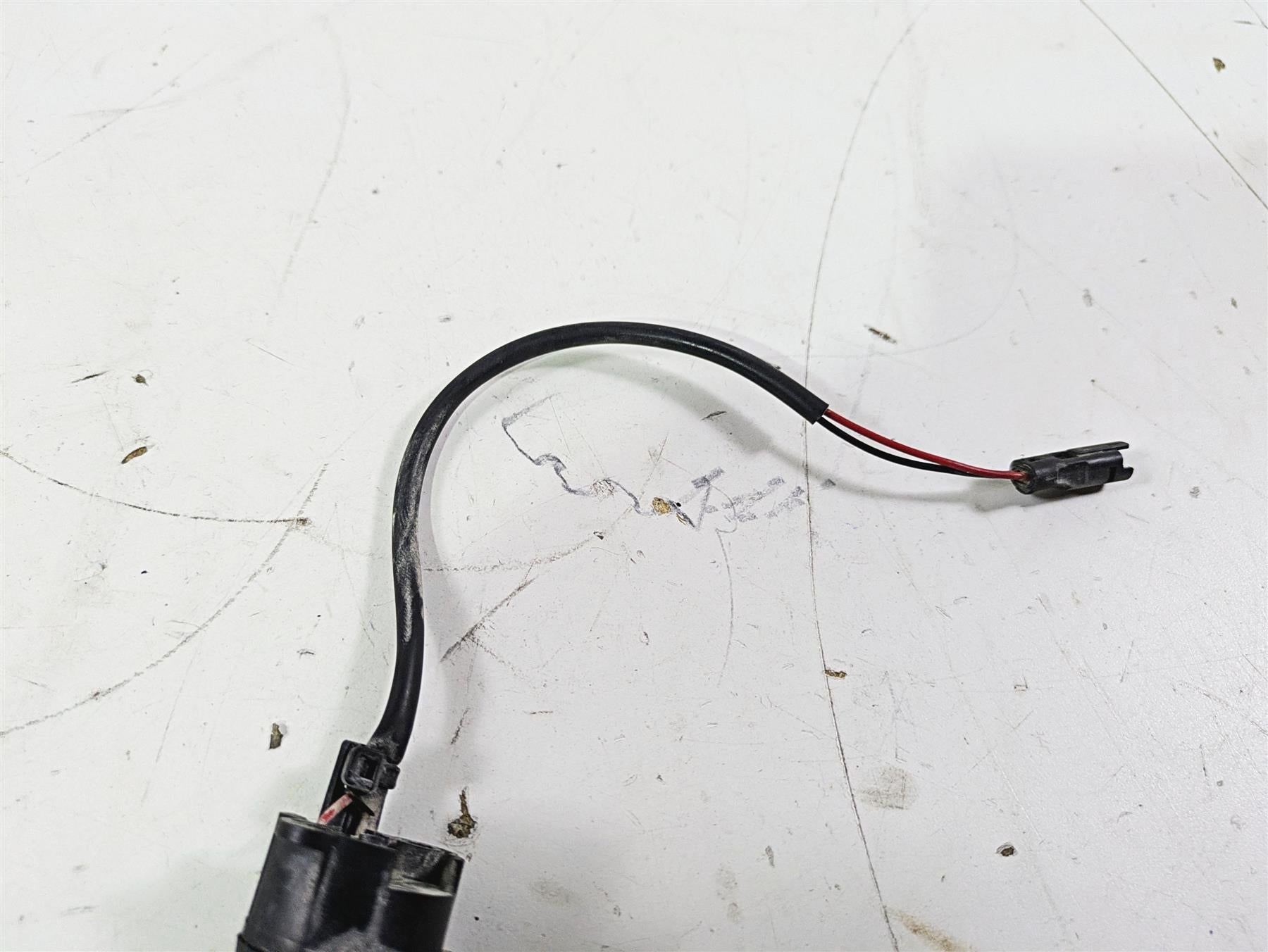 2019 Triumph Speed Triple RS 1050 On Off Ignition Turn Switch {{ shop.shopifyCountryName }} - Mototech271