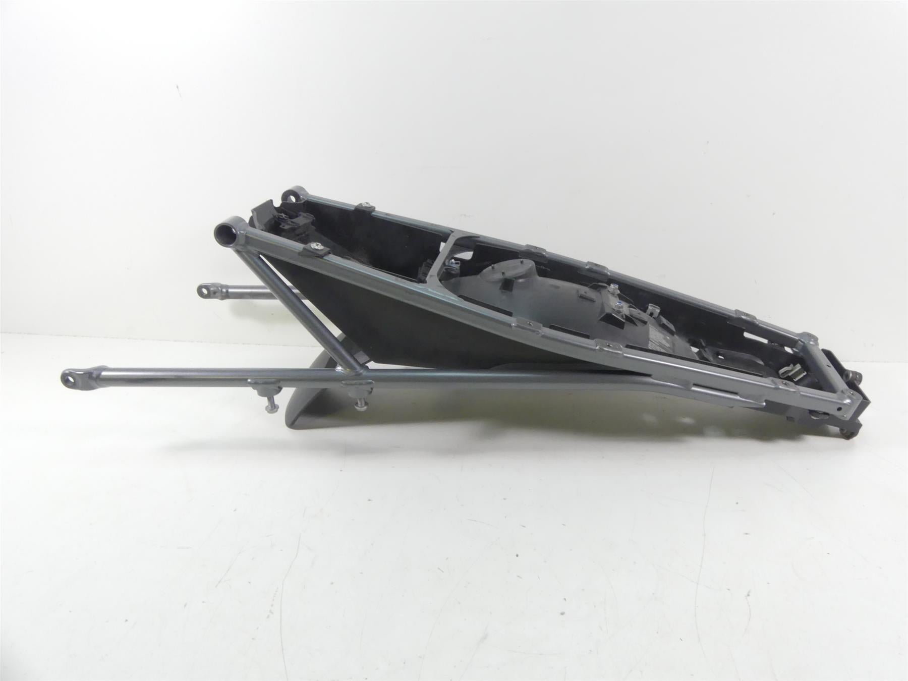 2016 BMW R1200GS K50 Rear Subframe Sub Frame + Inner Fender 46518354222 {{ shop.shopifyCountryName }} - Mototech271