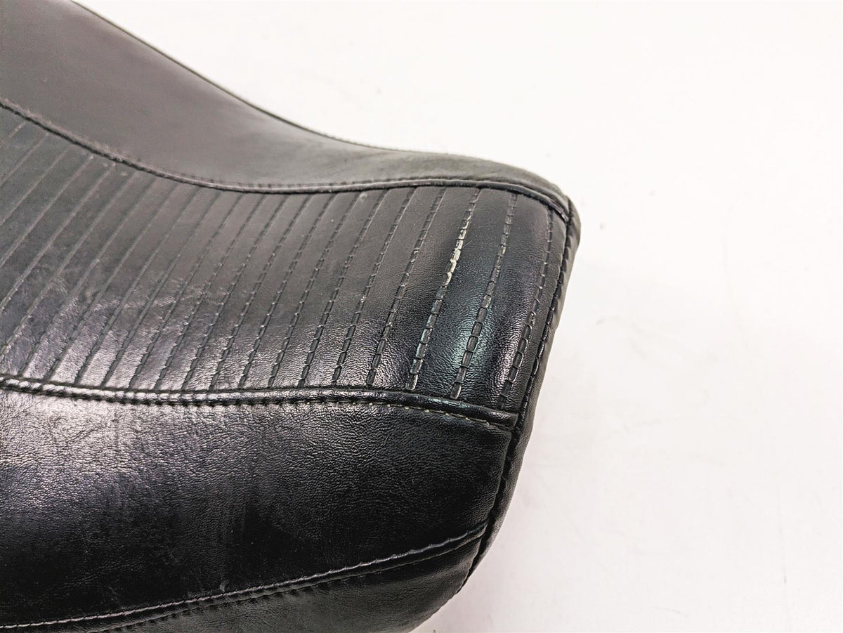 2005 Harley Dyna FXDL Low Rider Duo Driver Rider Seat Saddle 53078-04 {{ shop.shopifyCountryName }} - Mototech271