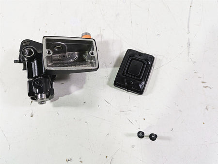 2015 Triumph Tiger Explorer XC Clutch Master Cylinder 12.7Mm 1/2" T2045831 {{ shop.shopifyCountryName }} - Mototech271