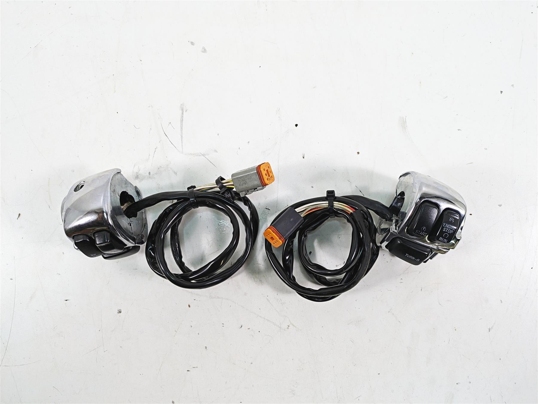 1999 Harley Dyna FXDL Low Rider Right Left Chrome Hand Control Switch 71684-06A {{ shop.shopifyCountryName }} - Mototech271
