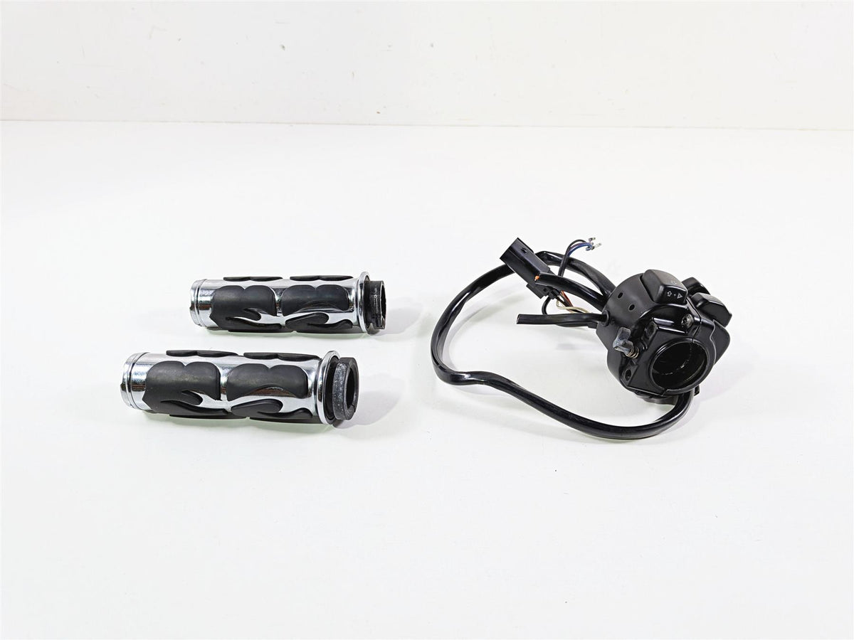 2009 Harley FXCWC Softail Rocker Right Hand Control Switch + Grips 71684-06A {{ shop.shopifyCountryName }} - Mototech271
