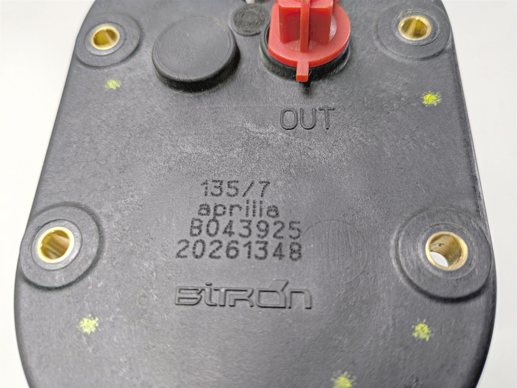 2017 Aprilia RSV 1100 Tuono V4 Factory Fuel Gas Petrol Pump - Tested B043925 {{ shop.shopifyCountryName }} - Mototech271