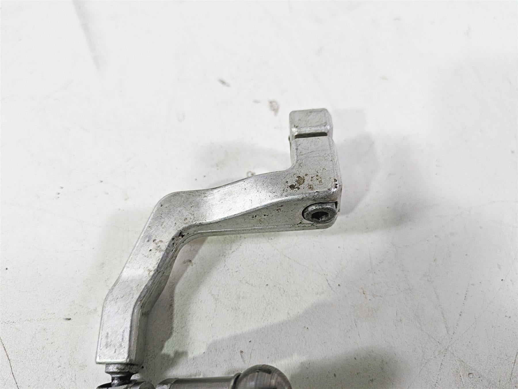 2004 BMW R1150GS R21 Shifter Shift Lever & Linkage 2333452 23007653994 {{ shop.shopifyCountryName }} - Mototech271