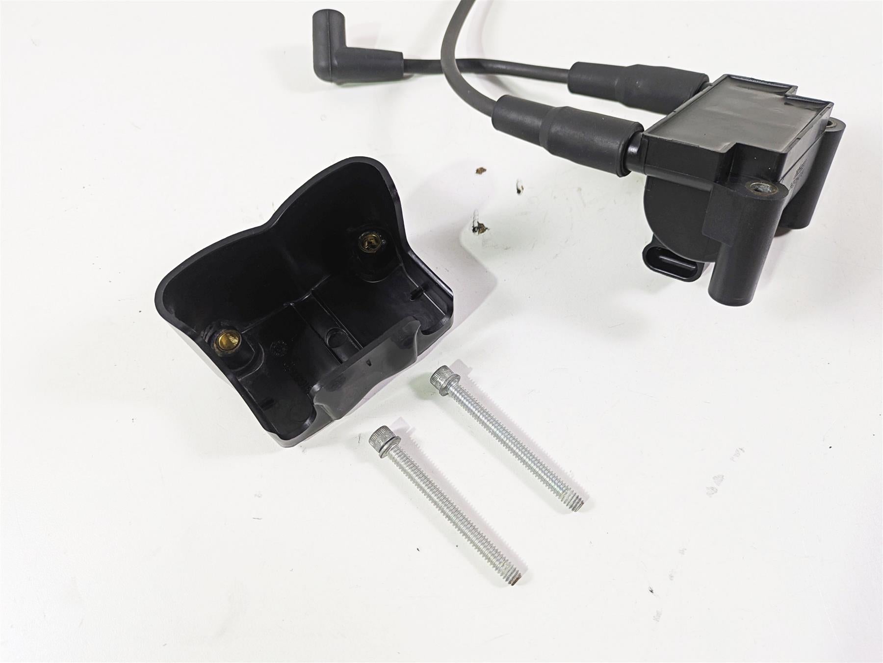 2014 Harley FXDF Dyna Fat Bob Ignition Coil Wires Plugs Set Delphi 31696-07A {{ shop.shopifyCountryName }} - Mototech271