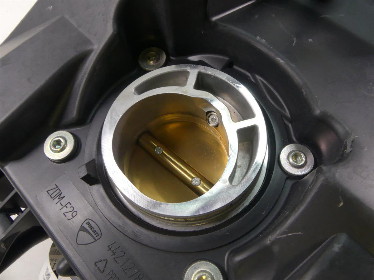 2015 Ducati Monster 1200 S Throttle Body Air Filter Box & Wiring 28240932A {{ shop.shopifyCountryName }} - Mototech271