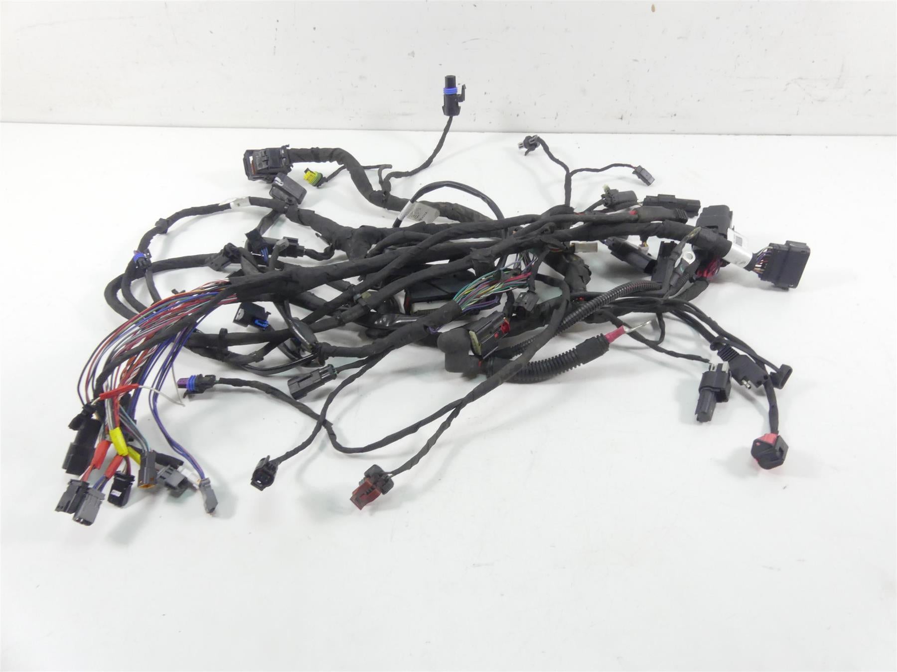 2022 Harley Softail FXBBS Street Bob Main Wiring Harness Loom - No Abs 69202198 {{ shop.shopifyCountryName }} - Mototech271