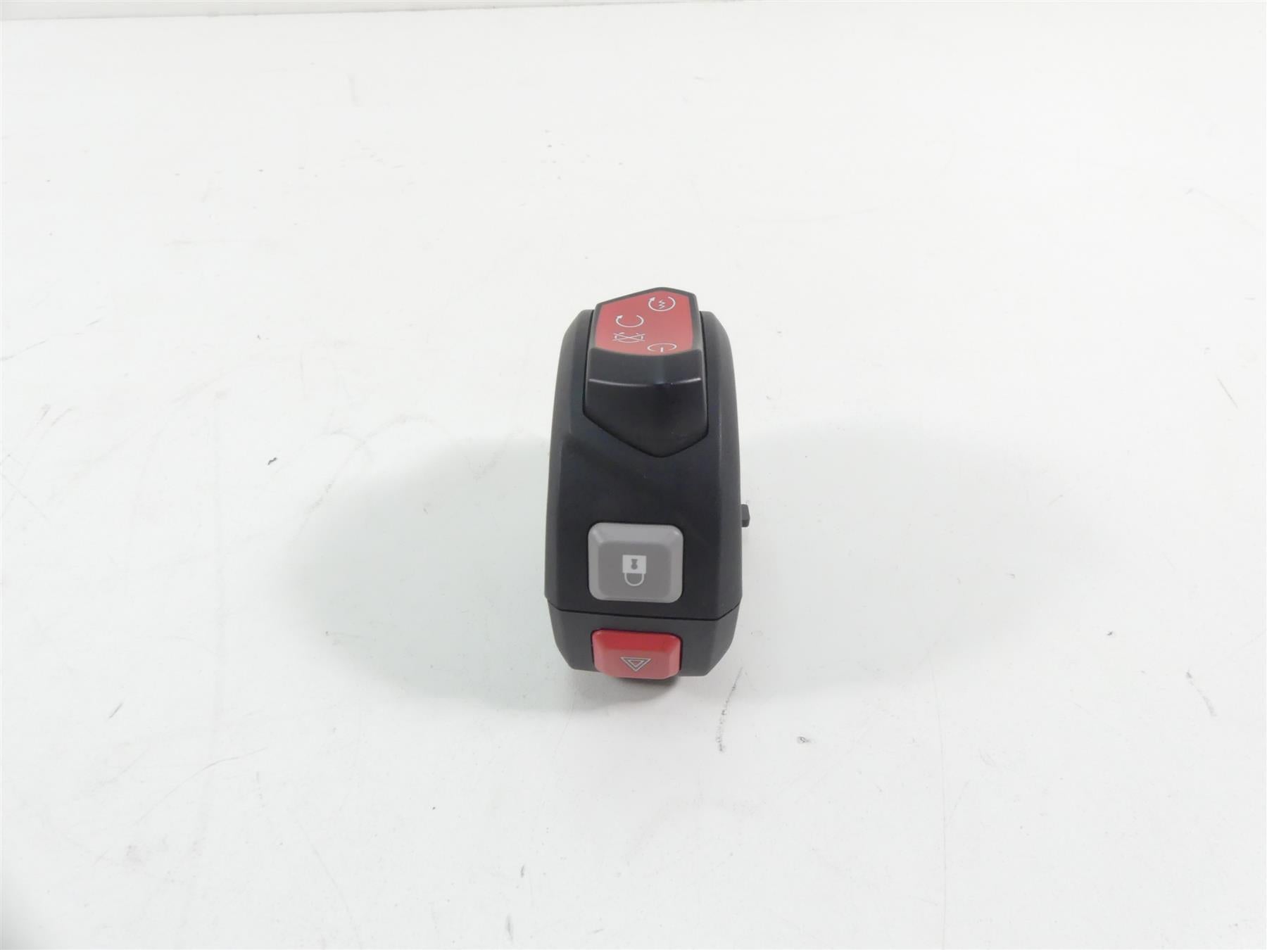2020 Triumph Speed Triple RS 1050 Right Start Kill Lock Control Switch T2049706 {{ shop.shopifyCountryName }} - Mototech271