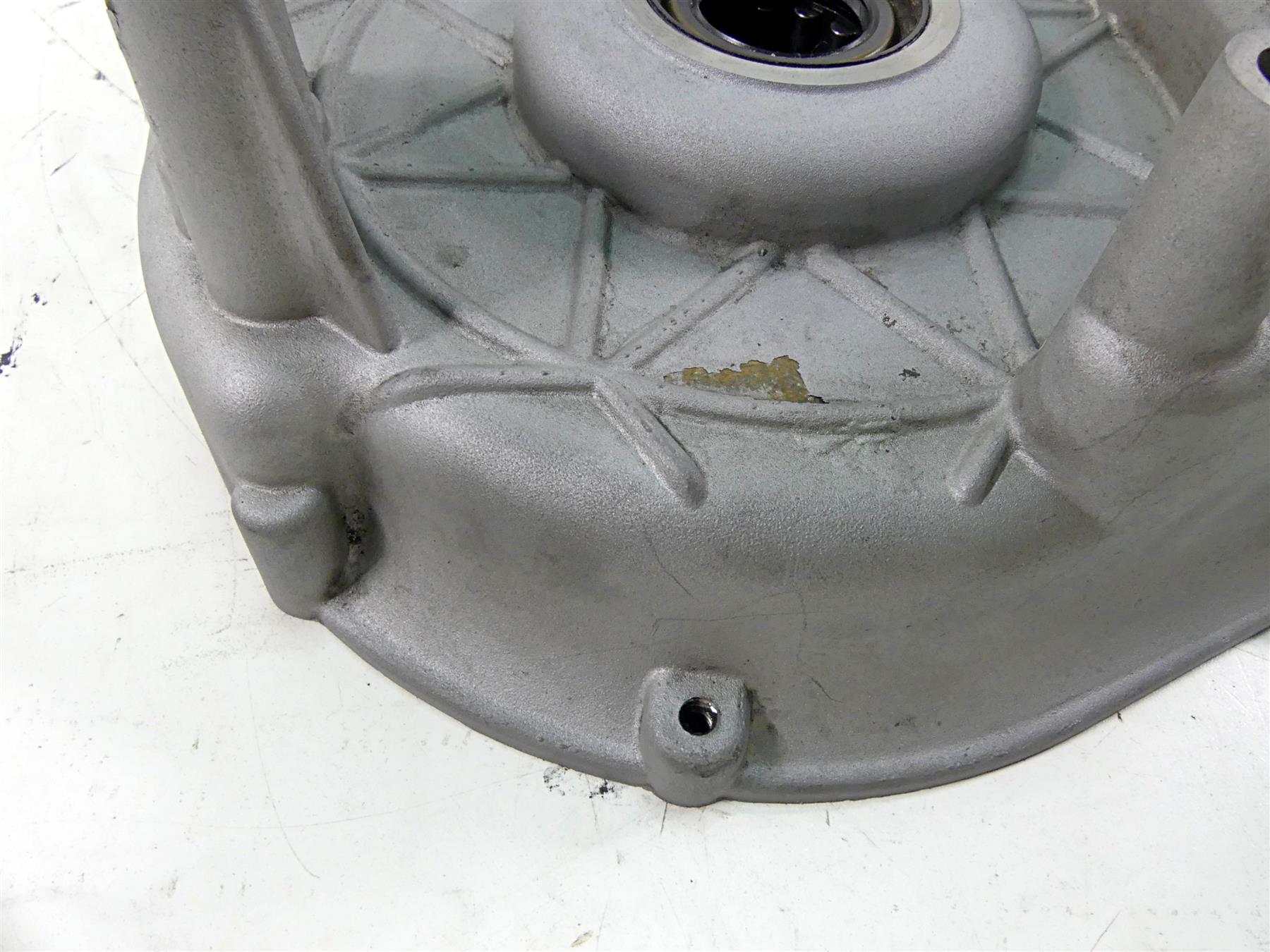 2006 Harley Touring FLHTCU SE E-Glide Inner Primary Drive Clutch Cover 60677-01C {{ shop.shopifyCountryName }} - Mototech271