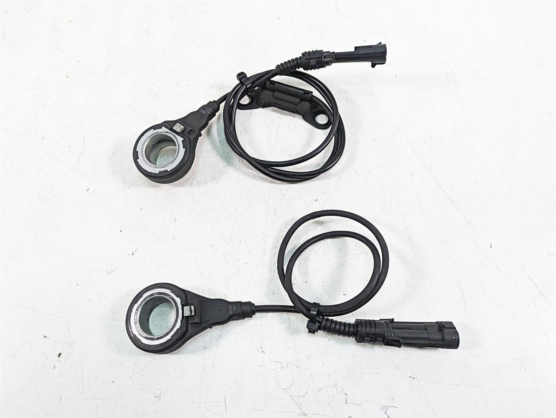 2020 Harley Touring FLHX Street Glide Front & Rear Abs Sensors 40615-08 32700015 {{ shop.shopifyCountryName }} - Mototech271