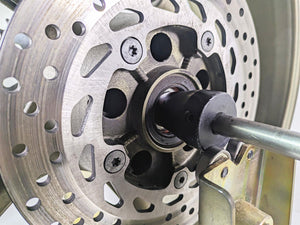 2009 Yamaha FZ1 FZS10 Fazer Straight 17x6 Rear Wheel Rim 5VY-25338-00-P2