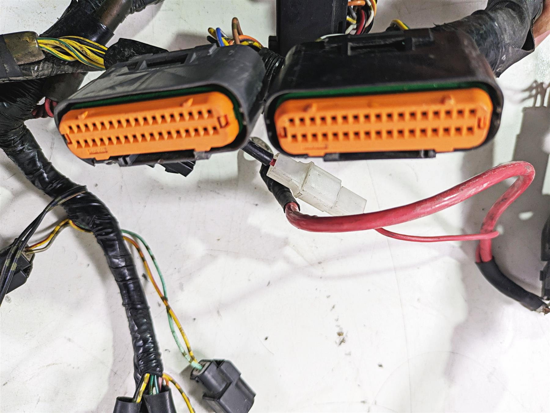 2018 Suzuki GSX1300 R Hayabusa Main Wiring Harness Loom - No Cut 36610-15HC0 {{ shop.shopifyCountryName }} - Mototech271