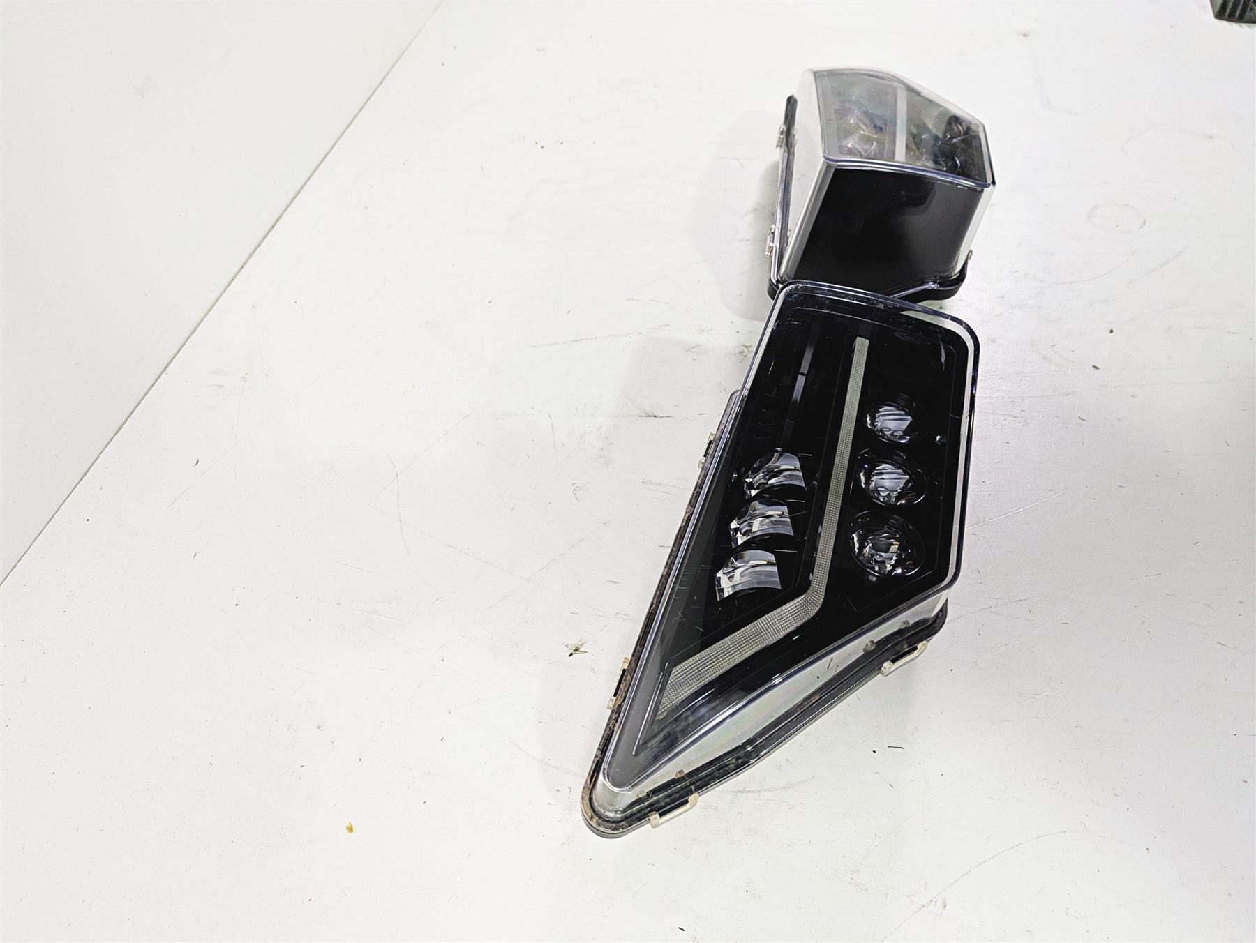 2021 Kawasaki Teryx KRX KRF 1000 Headlight Head Light Lamp 23004-0392 23004-0393 {{ shop.shopifyCountryName }} - Mototech271