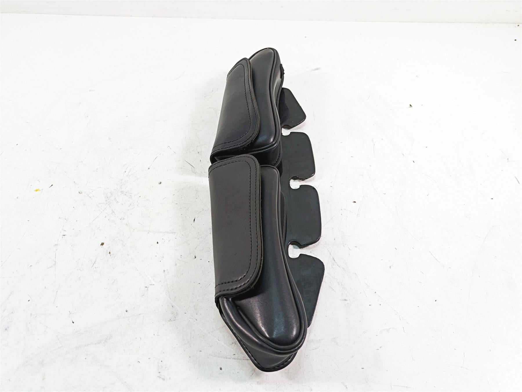 2010 Harley Touring FLHTCU Electra Glide Willie Max Windshield Bags 4725 {{ shop.shopifyCountryName }} - Mototech271