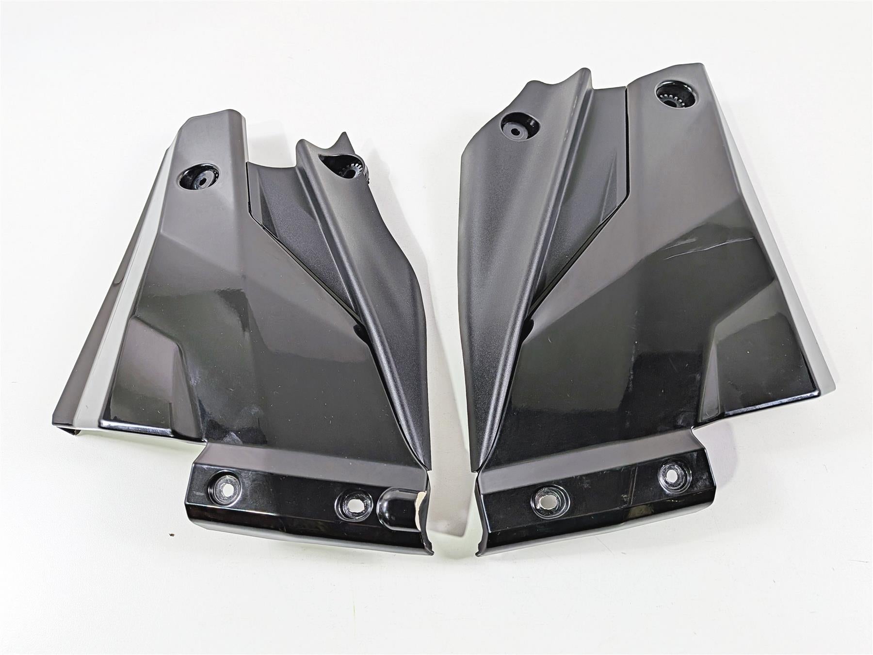 2011 Ducati Streetfighter 1098 S Radiator Cover Fairing Set 48022801A 48022811A {{ shop.shopifyCountryName }} - Mototech271