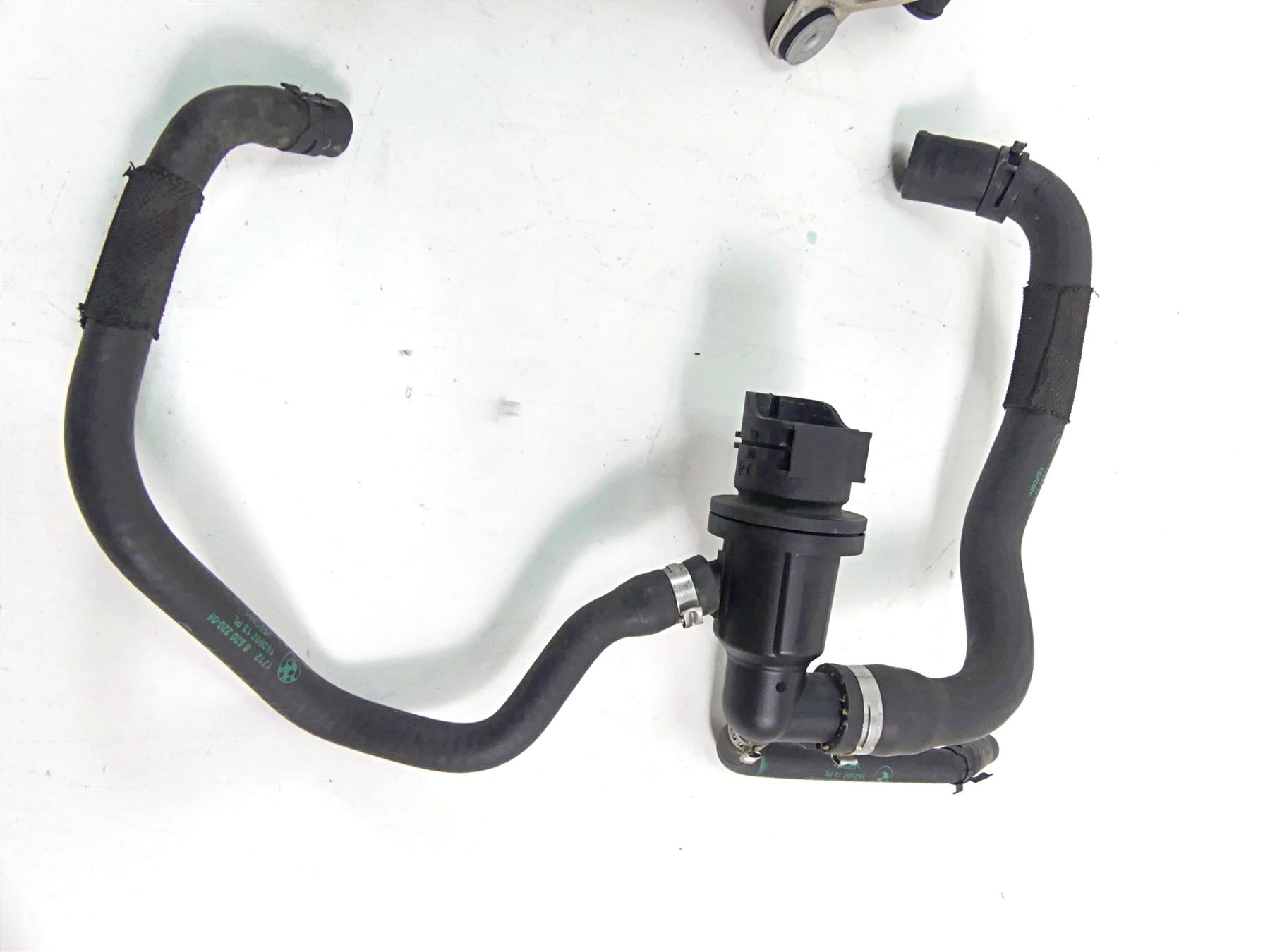 2016 BMW R1200GS Adv K51 Left Radiator Thermostat Fan Cover 17118546408 {{ shop.shopifyCountryName }} - Mototech271