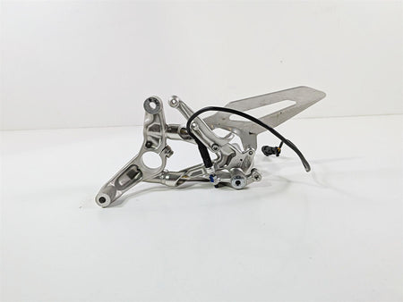 2019 Ducati 959 Panigale Right Foot Peg Mount & Brake Pedal Set 8291E071AA {{ shop.shopifyCountryName }} - Mototech271