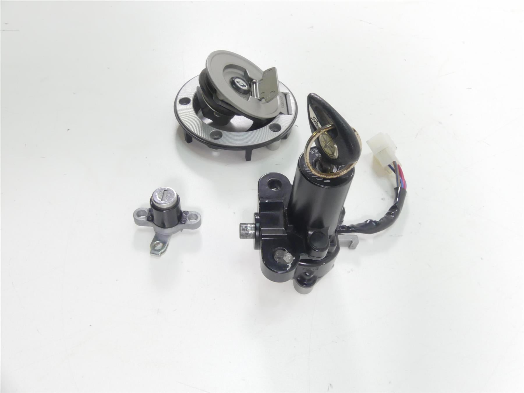 2009 Yamaha XV1700 Road Star Warrior Ignition Switch + Key -Read 5PX-82501-10-00 {{ shop.shopifyCountryName }} - Mototech271