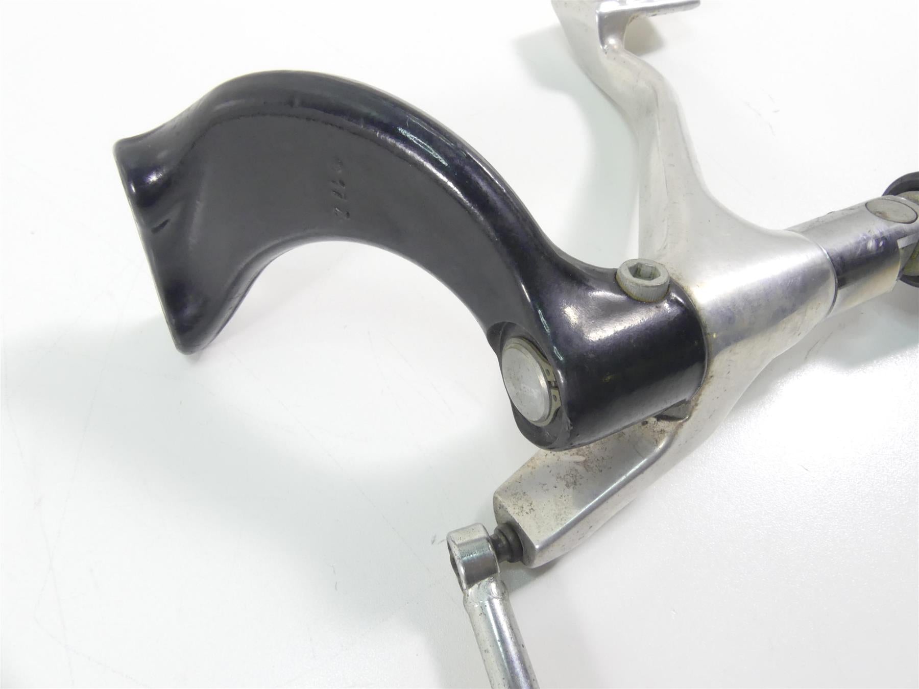 2006 Harley Sportster XL1200 Custom Front Right Foot Peg & Brake FW 42652-04 {{ shop.shopifyCountryName }} - Mototech271