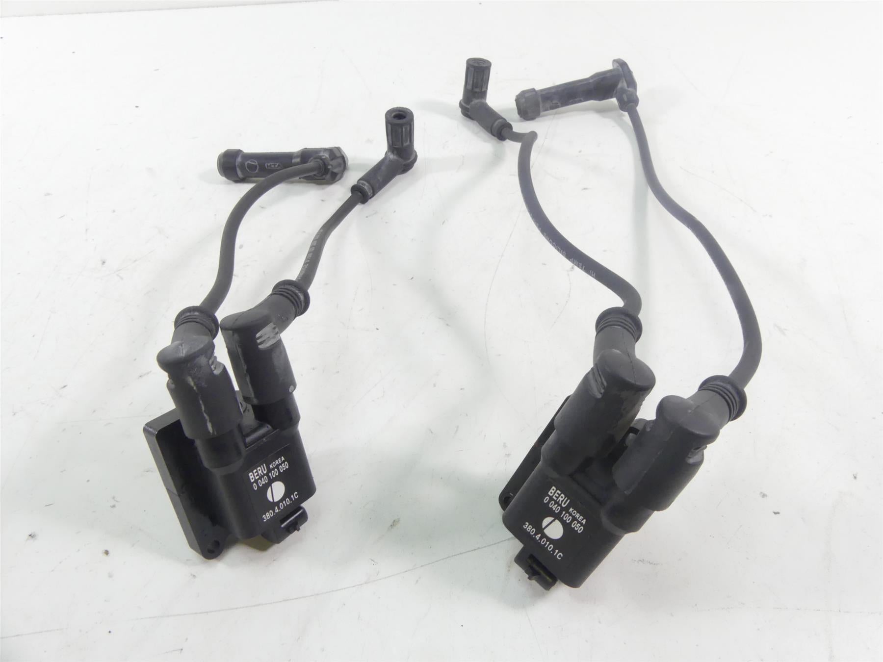 2008 Ducati Hypermotard 1100S Beru Ignition Coils Coil Set   38040101C | Mototech271