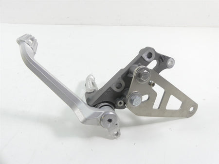 2020 Triumph Speed Triple RS 1050 Front Right Footpeg & Brake Pedal T2081766 {{ shop.shopifyCountryName }} - Mototech271