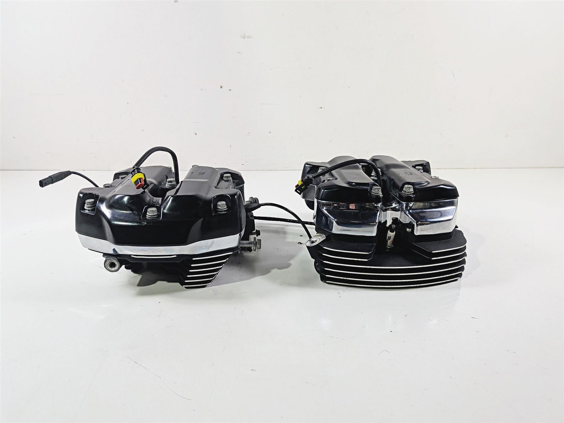 2020 Harley Touring FLTRK Road Glide Front Rear M8 Cylinder Head Set 16500508 {{ shop.shopifyCountryName }} - Mototech271
