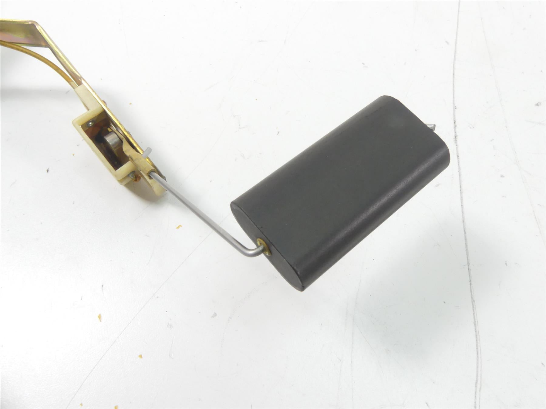 1998 Harley Touring FLHTC Electra Glide Fuel Gas Level Sending Unit 75040-97 {{ shop.shopifyCountryName }} - Mototech271