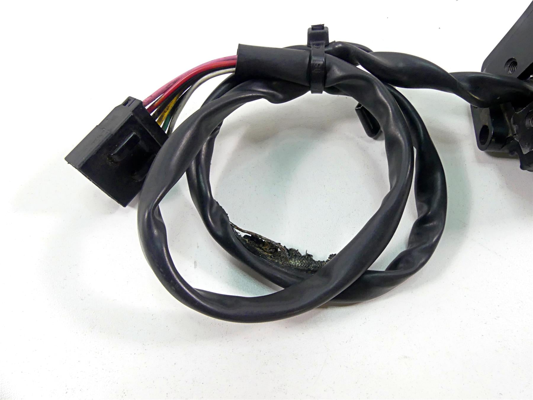 2011 Victory Cross Country Right Control Switch & Throttle Grips - Read 4011357 {{ shop.shopifyCountryName }} - Mototech271
