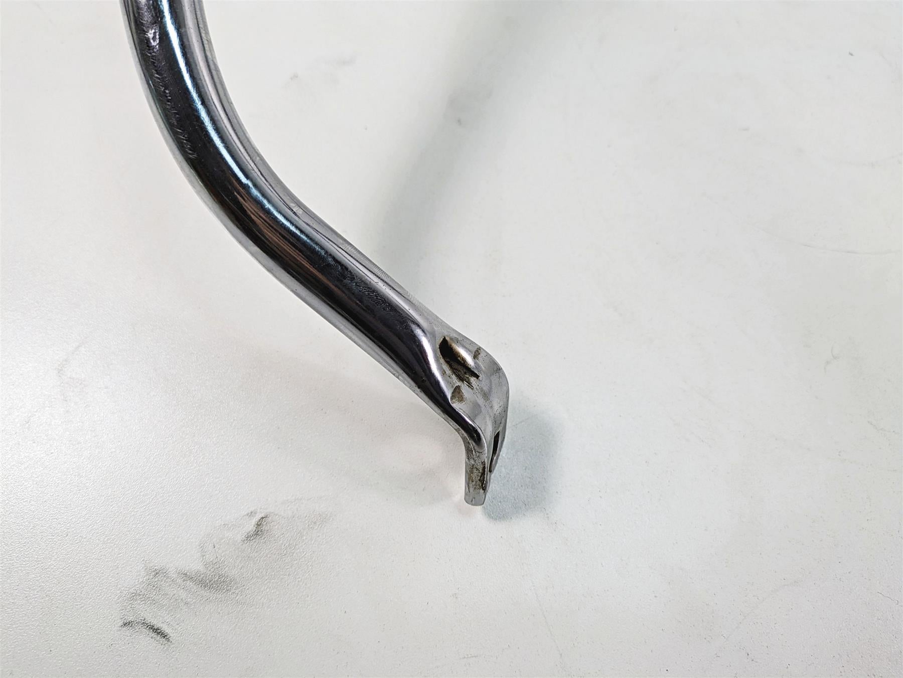 2006 Harley Touring FLHXI Street Glide Saddlebag Mount Bracket Set 90720-79C {{ shop.shopifyCountryName }} - Mototech271
