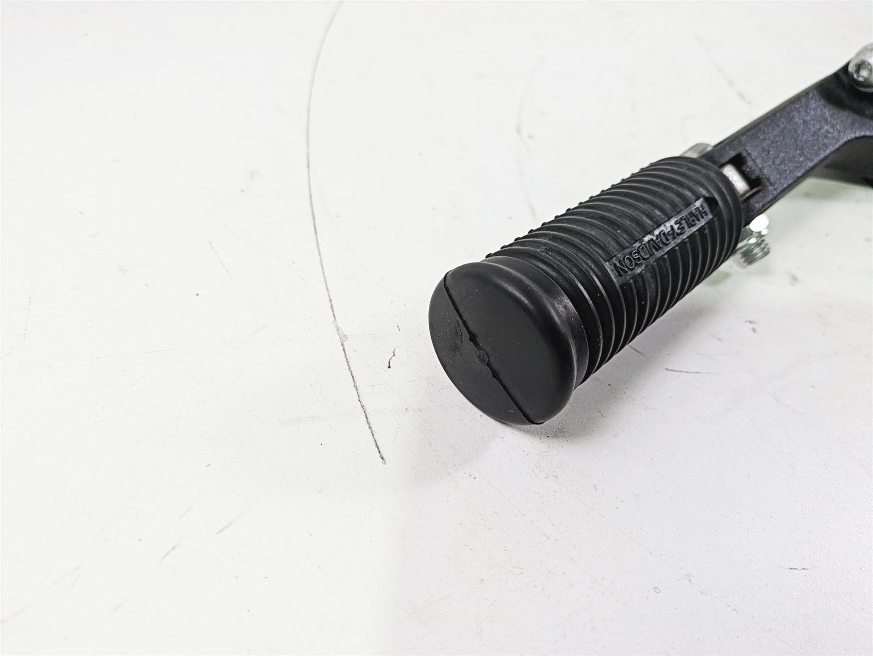 2015 Harley FXDL Dyna Low Rider Passenger Footpeg Foot Pegs 49224-06 49230-06 {{ shop.shopifyCountryName }} - Mototech271