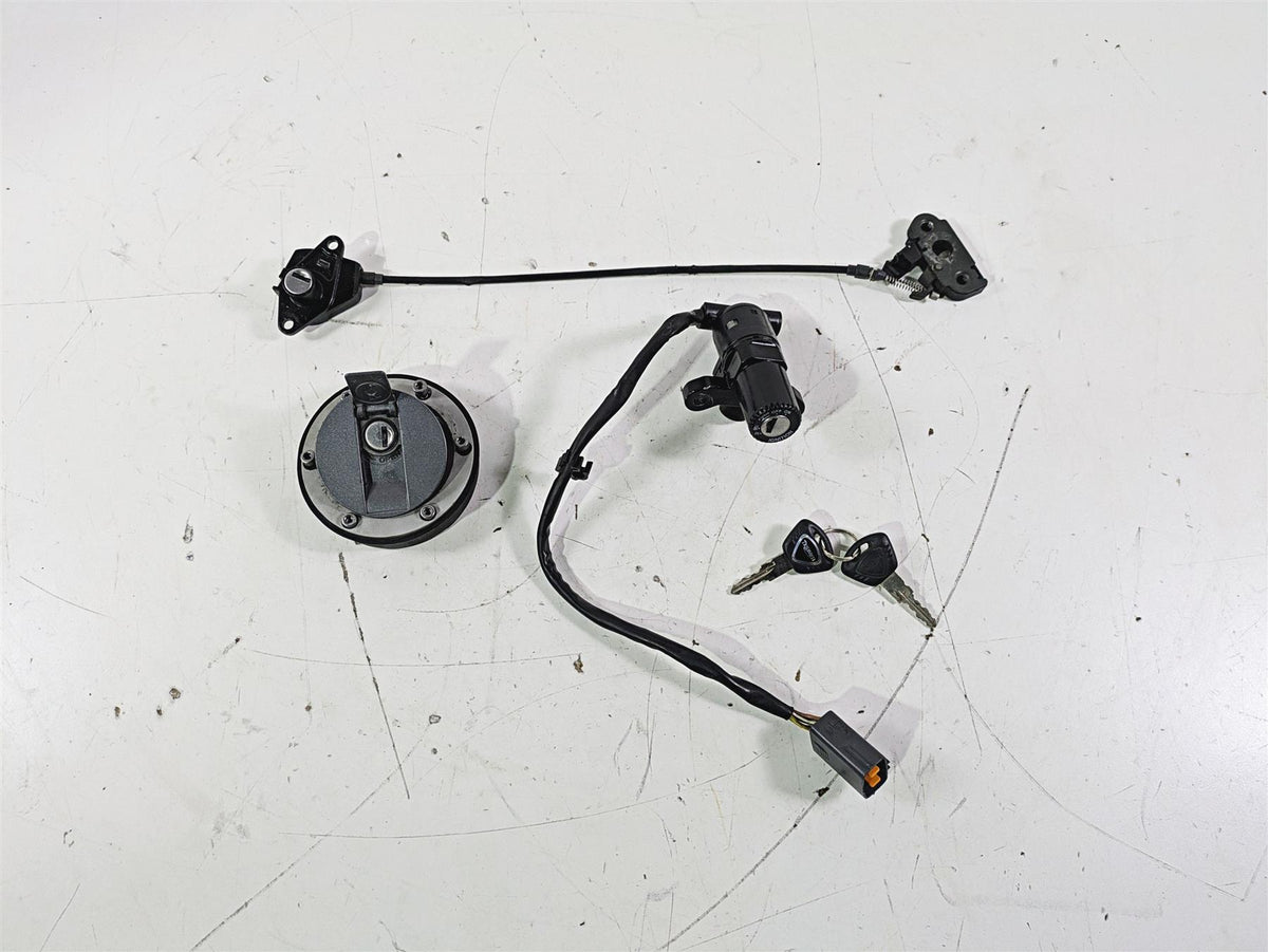 2012 Triumph Daytona 675 Ignition Switch Key Lock Tank Cap Set T2507563 {{ shop.shopifyCountryName }} - Mototech271