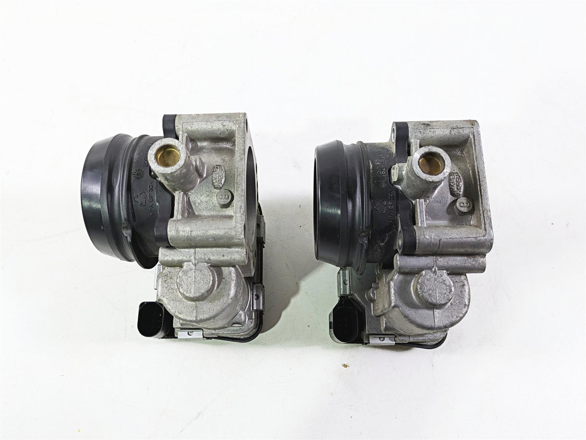 2013 Ducati Hyperstrada 821 Throttle Bodies Body Set 28240901A {{ shop.shopifyCountryName }} - Mototech271