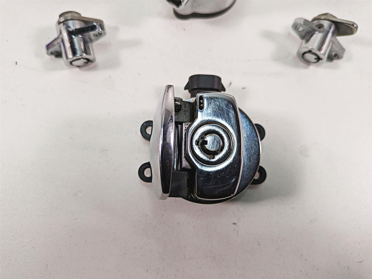 2012 Harley FLD Dyna Switchback Ignition Switch Key Lock Set 71304-04 {{ shop.shopifyCountryName }} - Mototech271