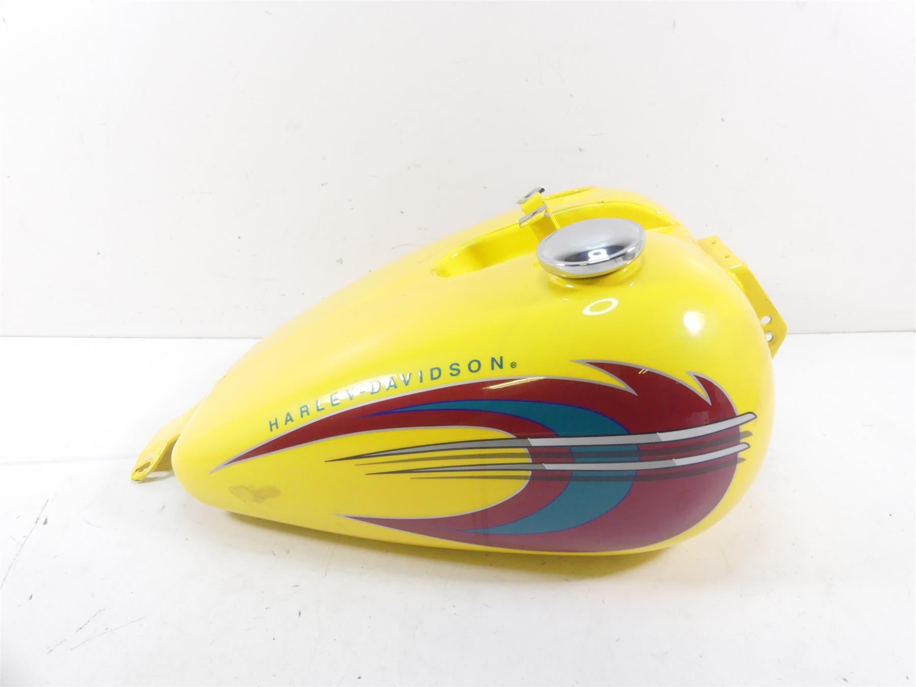 ハーレー CVO FXR4 タンク 2000 Harley Dyna FXR4 CVO Super Glide Fuel Gas Petrol Tank - No