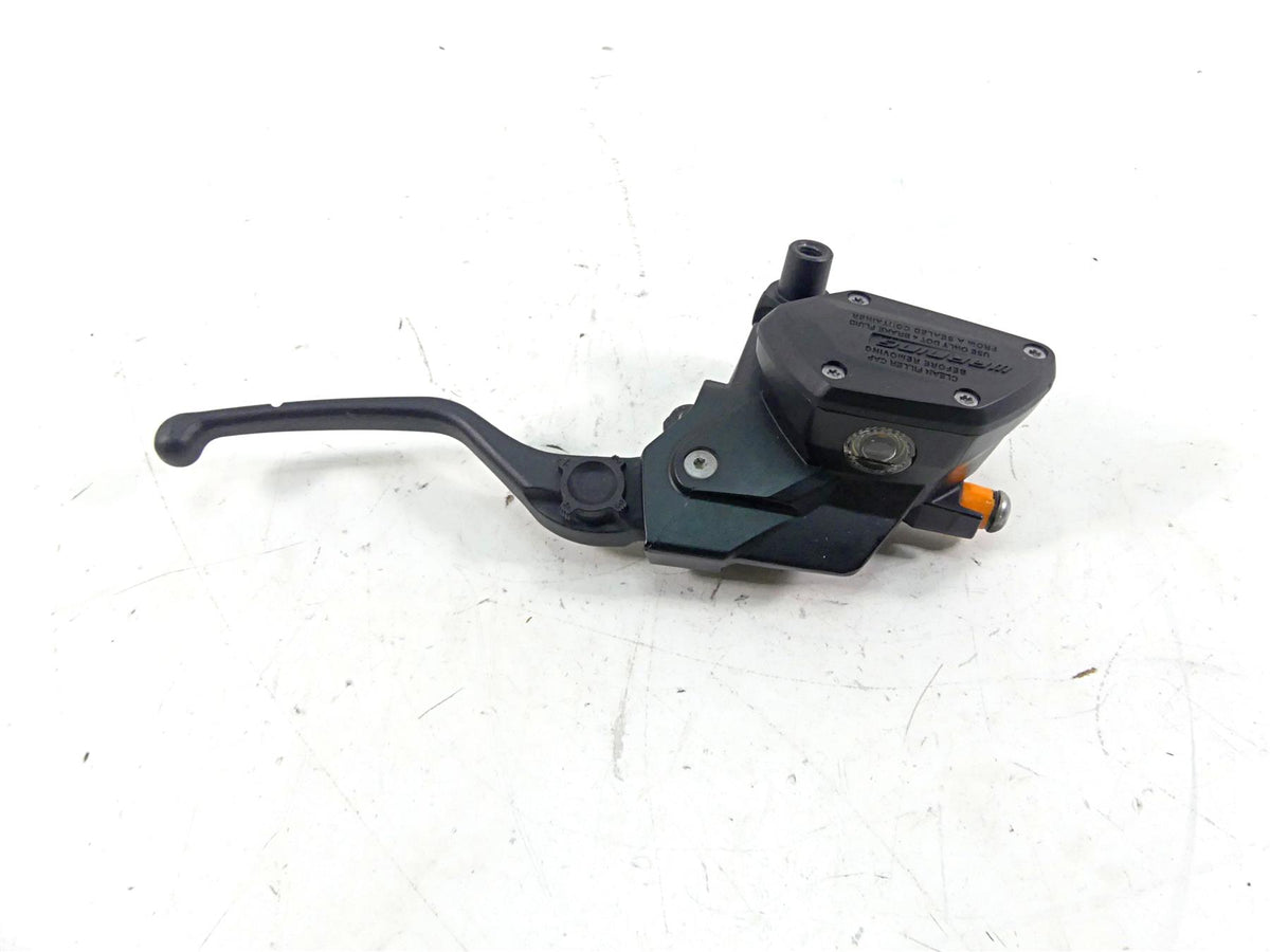 2015 BMW R1200GS GSW K50 Front Brake Master Cylinder + Lever 32728559604 {{ shop.shopifyCountryName }} - Mototech271