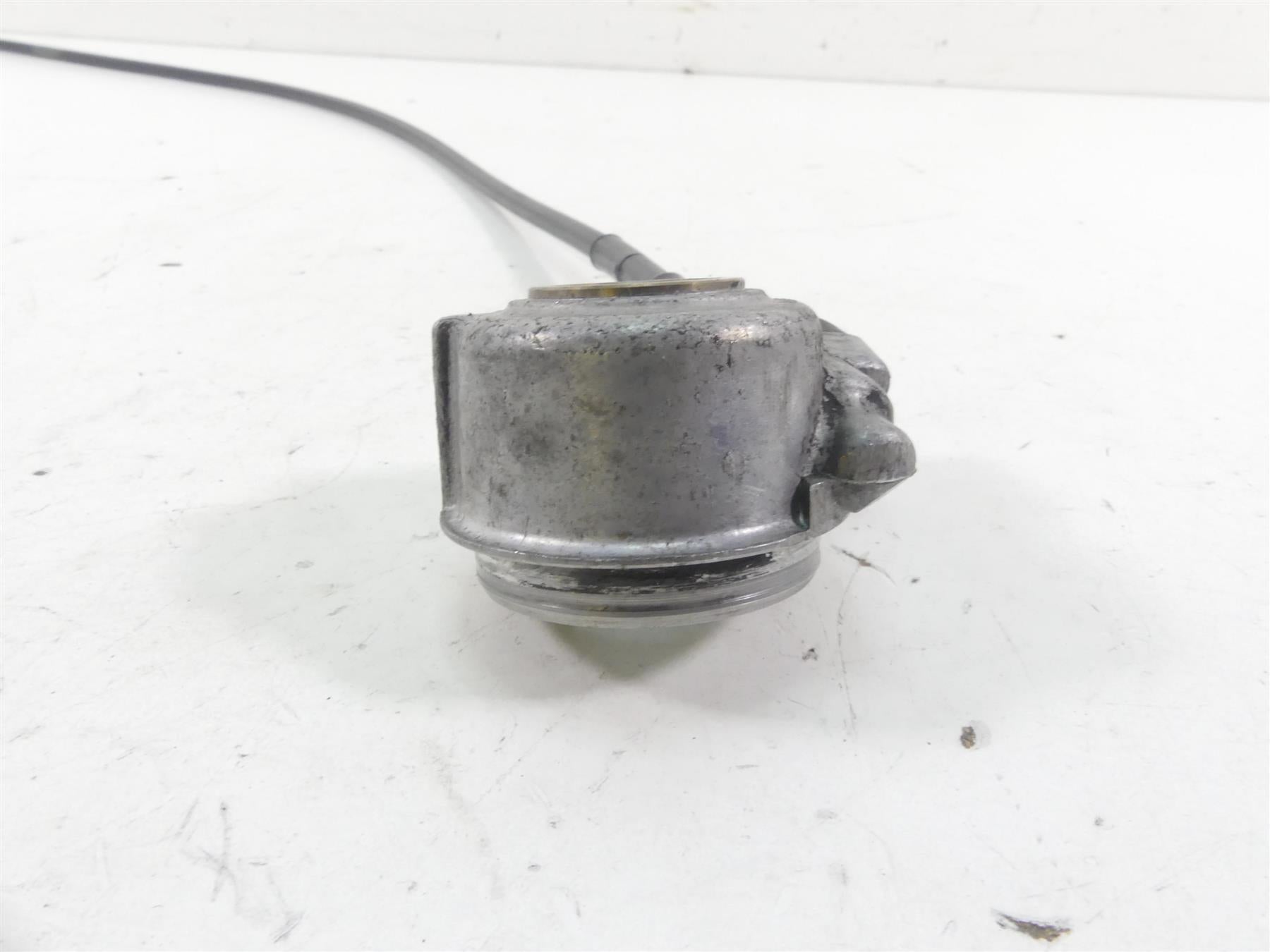 2003 BMW R1150 GS R21 Speedometer Speedo Drive Gear & Cable 62122306287 {{ shop.shopifyCountryName }} - Mototech271