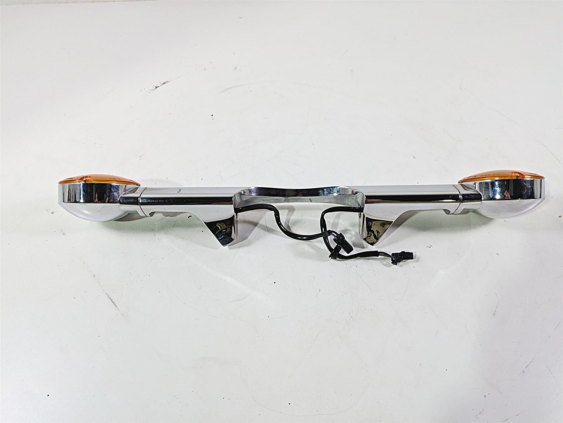 2010 Harley Touring FLHTK Electra Glide Rear Turn Signal Bar 68510-74C {{ shop.shopifyCountryName }} - Mototech271