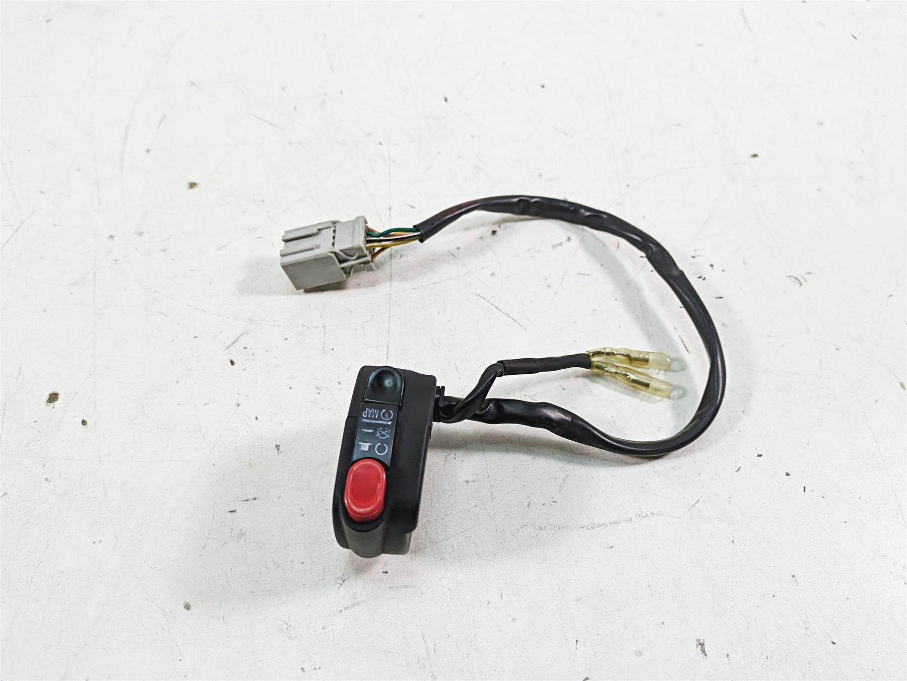 2013 MV Agusta F3 675 ERA Right Hand Start Stop Control Switch 8000B4568 {{ shop.shopifyCountryName }} - Mototech271