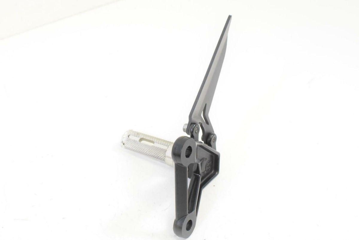 2011 Ducati 1198 Right Rider Footpeg Foot Peg Rest 82411471A {{ shop.shopifyCountryName }} - Mototech271