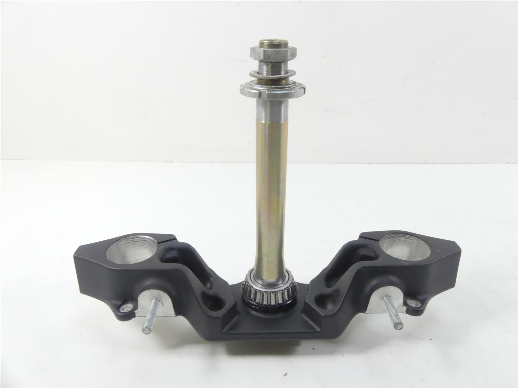 2016 Indian Chieftain Dark Horse Lower Triple Tree Steering Yoke 46mm 1824619 {{ shop.shopifyCountryName }} - Mototech271