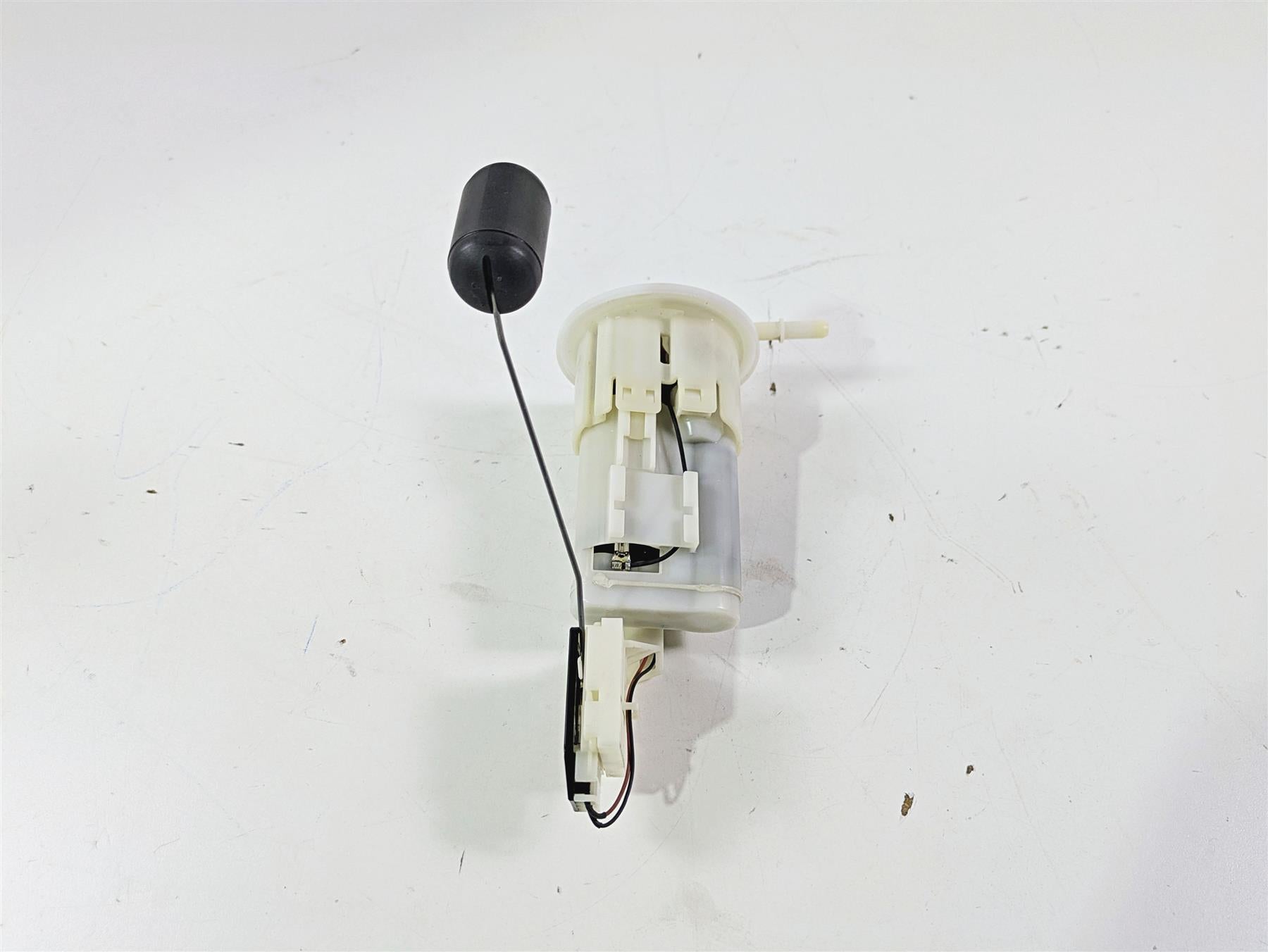 2020 Suzuki V-Strom 1050 XT Fuel Gas Petrol Pump & Sending Unit 15100-28K00 {{ shop.shopifyCountryName }} - Mototech271