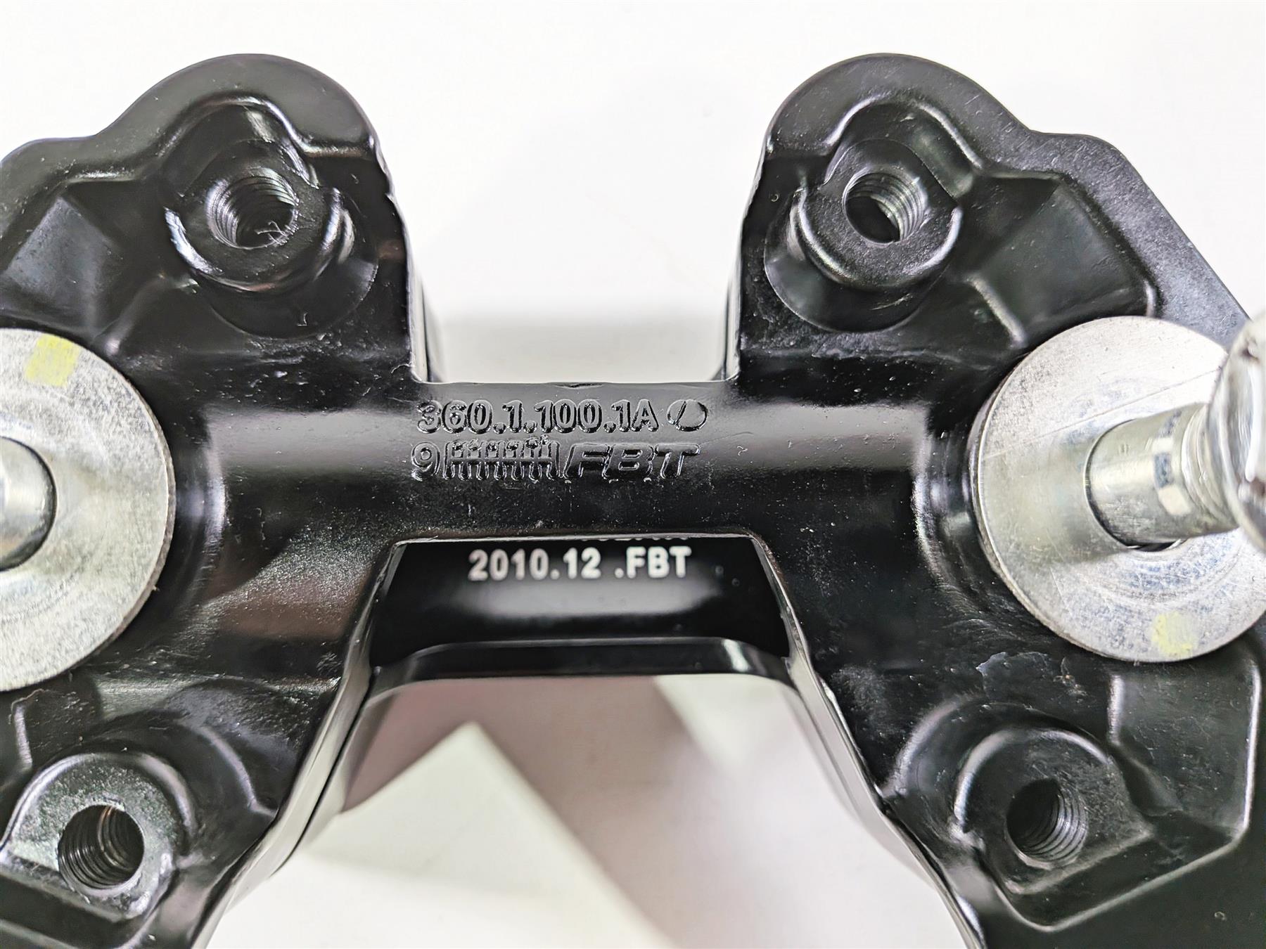 2011 Ducati Streetfighter 1098 S Handlebar Riser Holder Set 36011021A {{ shop.shopifyCountryName }} - Mototech271