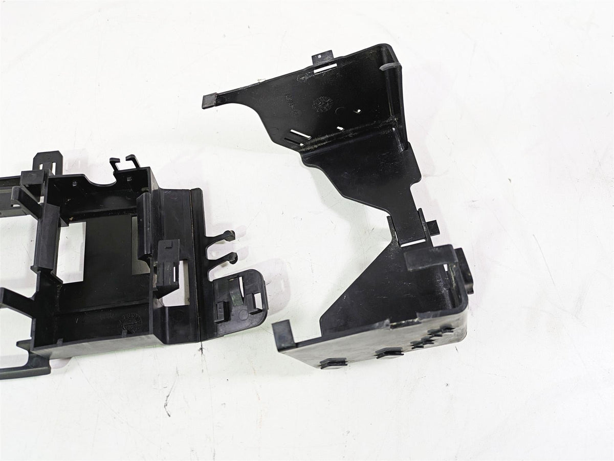 2013 Harley VRSCF Muscle Rod Electric Plastic Battery Holder Set 70473-07 {{ shop.shopifyCountryName }} - Mototech271